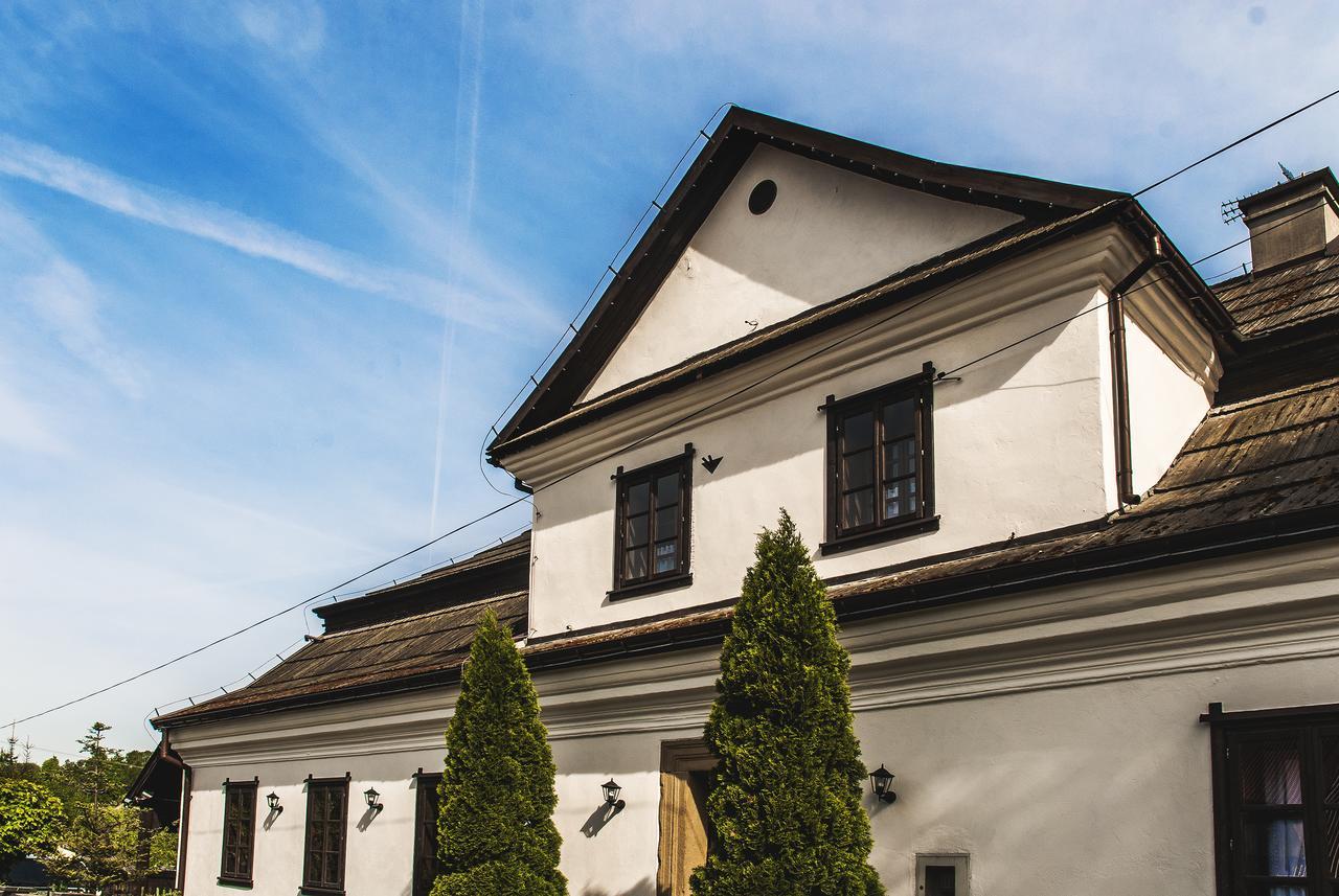 Hotel Pod Kogutkiem Krzywaczka Exterior photo